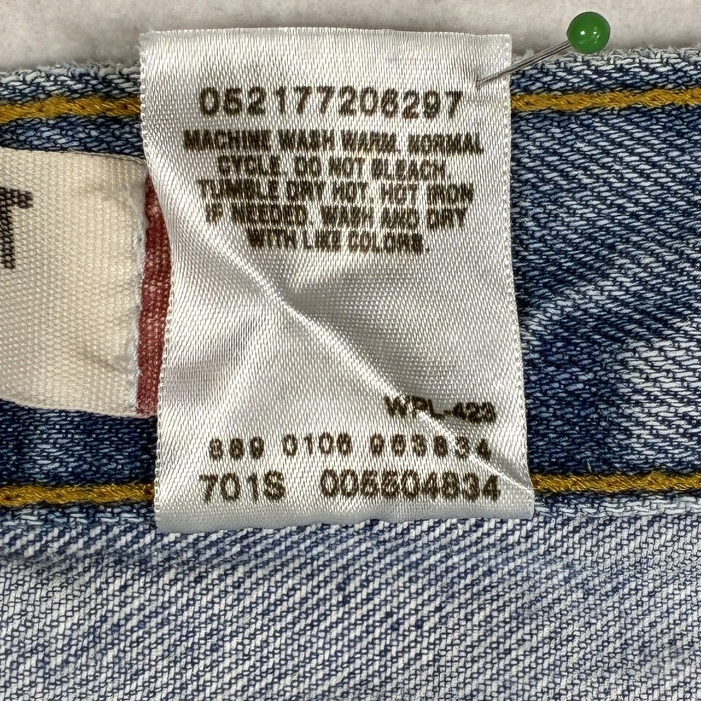 Vintage Levi's 550 Relaxed Fit Jeans Light Wash Blue Denim Y2K Grunge 42x30 Flaw - Picture 13 of 14